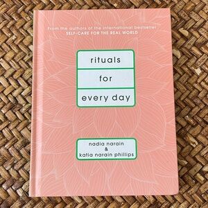 Book Hardcopy Used Good Condition 
Rituals for Every Day by Nadia Narain